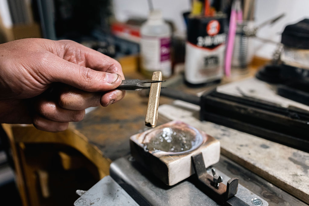Ajm jewellery bespoke, handmade, repurpose, gold meltdown in Medway workshop.