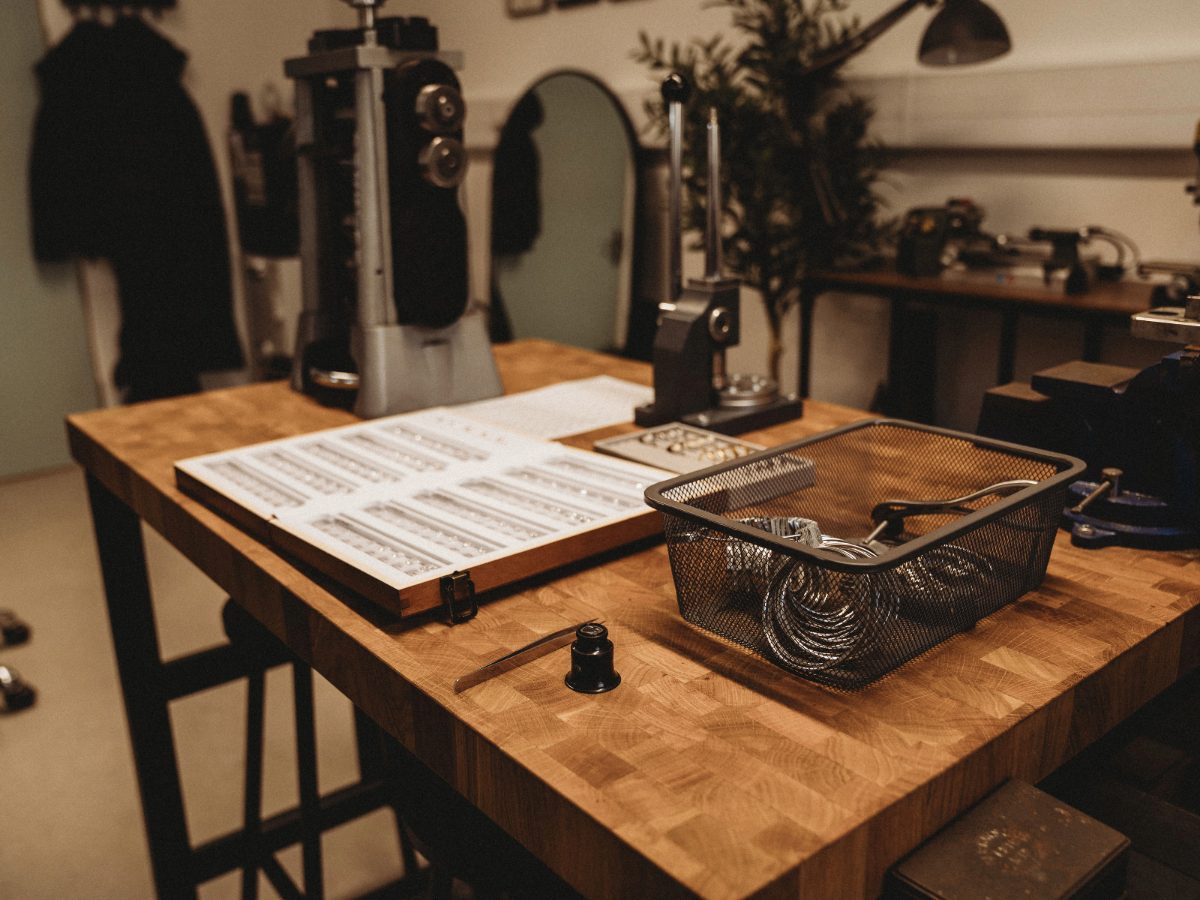 AJM Jewellery Ltd, Bespoke Jewellery, Kent, Medway, Repair, Remodel. Valuations